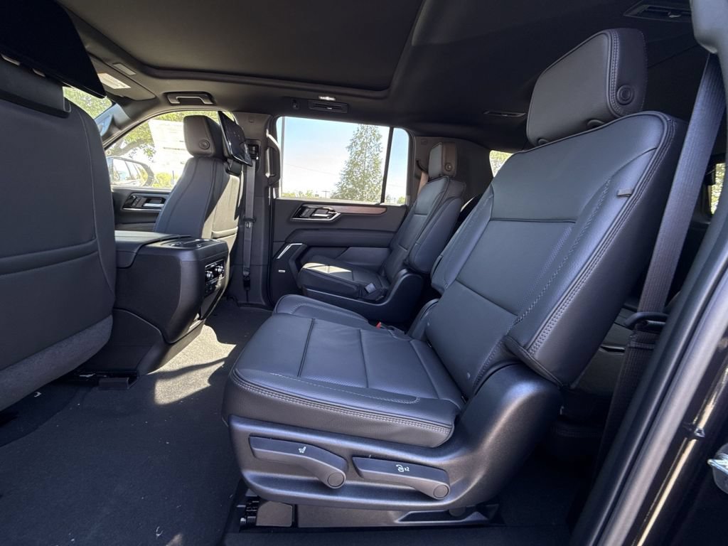 New 2026 GMC Yukon XL Denali w/ Denali Reserve Package AWD/4WD image 25