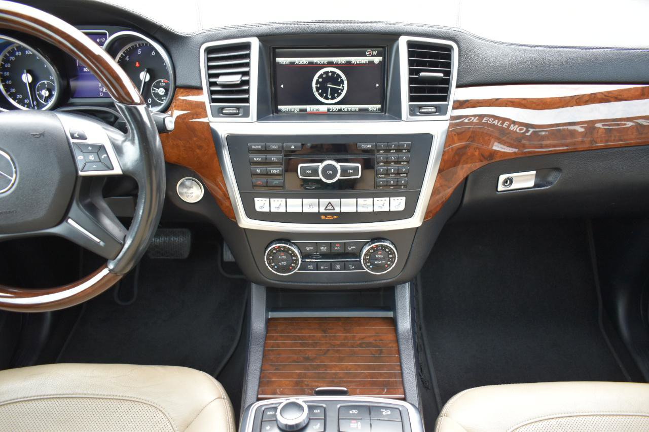 Used 2016 Mercedes-Benz GL 550 4MATIC image 19