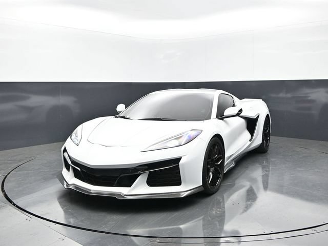 Used 2023 Chevrolet Corvette Z06 RWD image 4