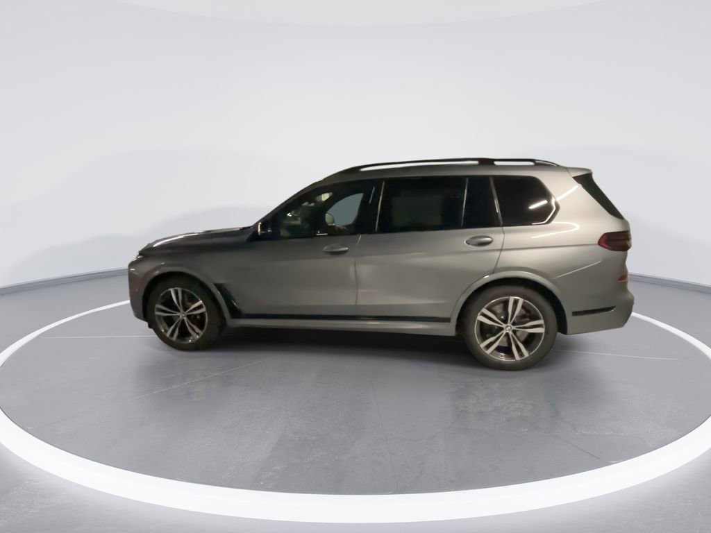 New 2026 BMW X7 M60i image 5