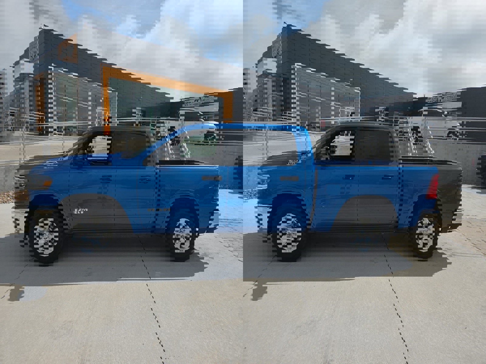 New 2025 RAM 1500 Big Horn image 2