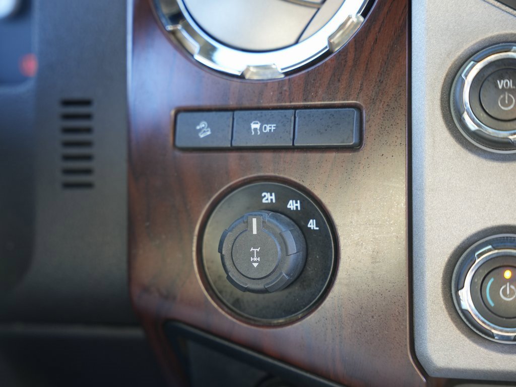 Used 2015 Ford F350 Lariat image 28