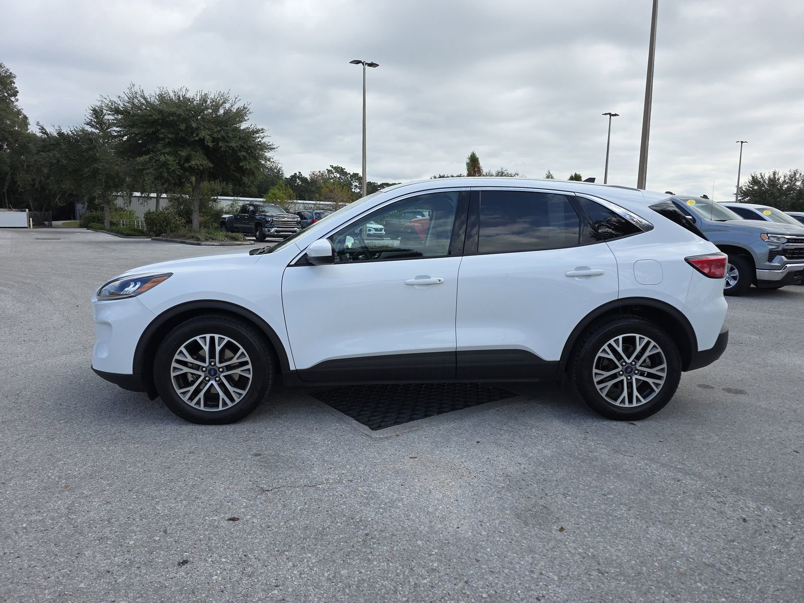 Used 2022 Ford Escape SEL image 5