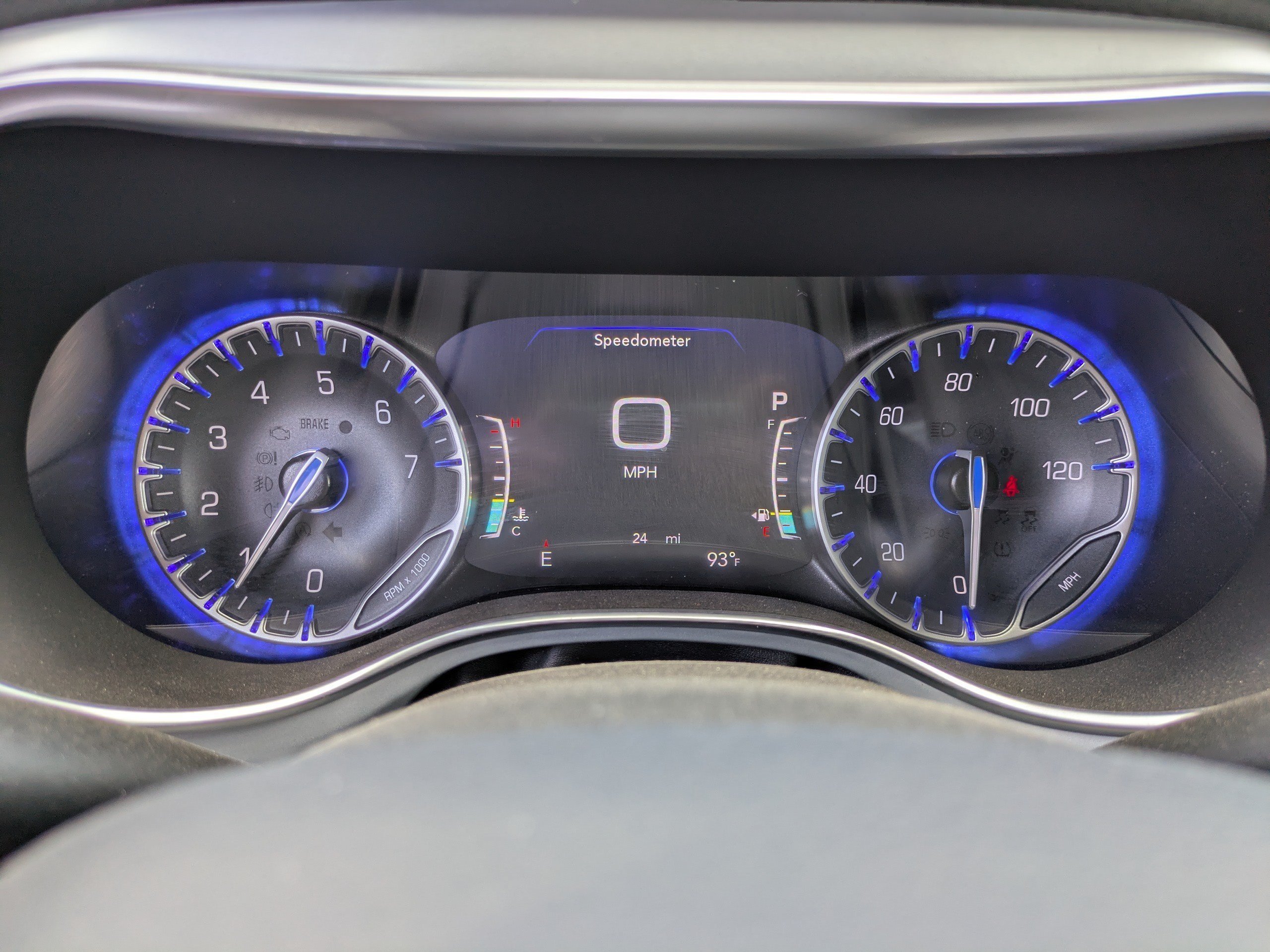 Used 2025 Chrysler Pacifica Limited FWD image 24