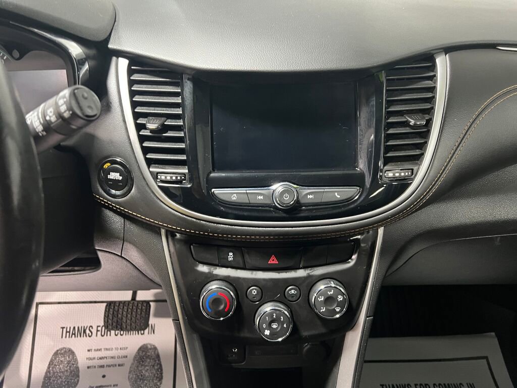 Used 2020 Chevrolet Trax LT w/ LT Convenience Package image 8