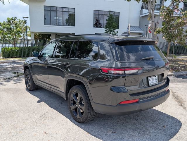 Used 2024 Jeep Grand Cherokee L Limited w/ Luxury Tech Group II RWD image 5