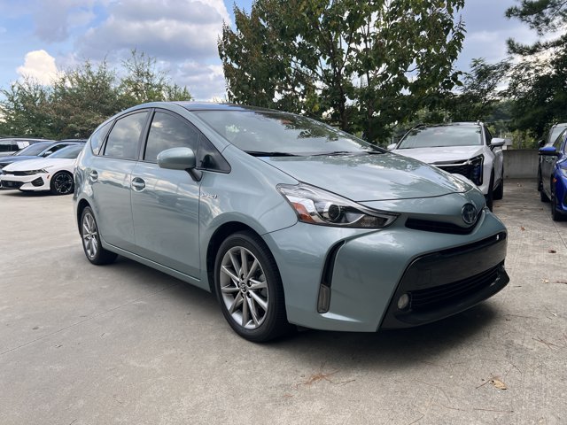 Used 2017 Toyota Prius V Five w/ Advanced Technology Package FWD image 4