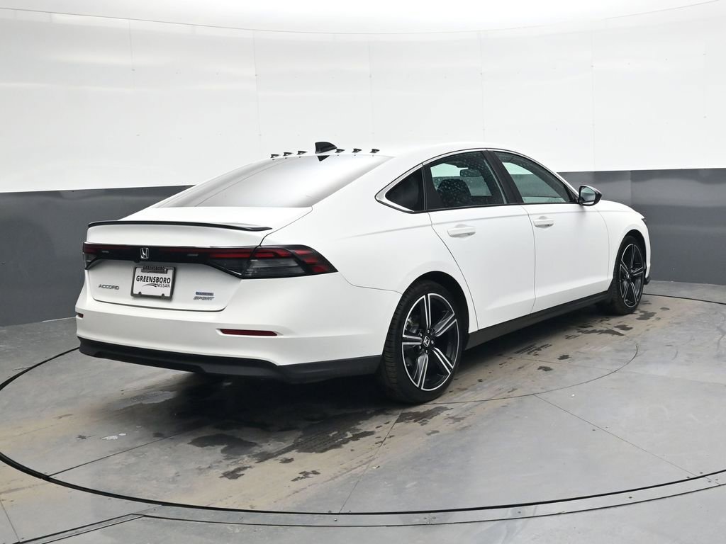 Used 2025 Honda Accord Sport image 4