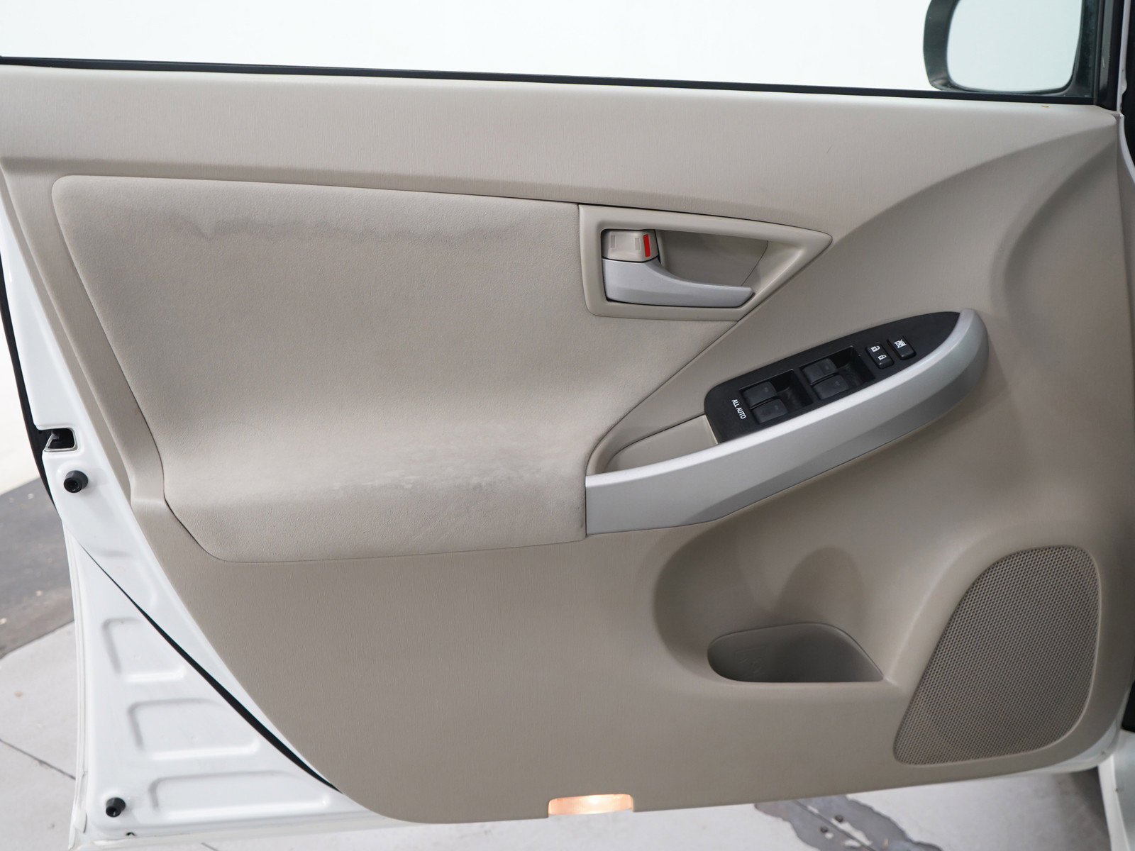 Used 2010 Toyota Prius Two FWD image 19