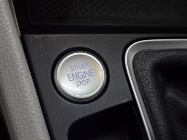 Used 2024 Volkswagen Jetta SE FWD image 35