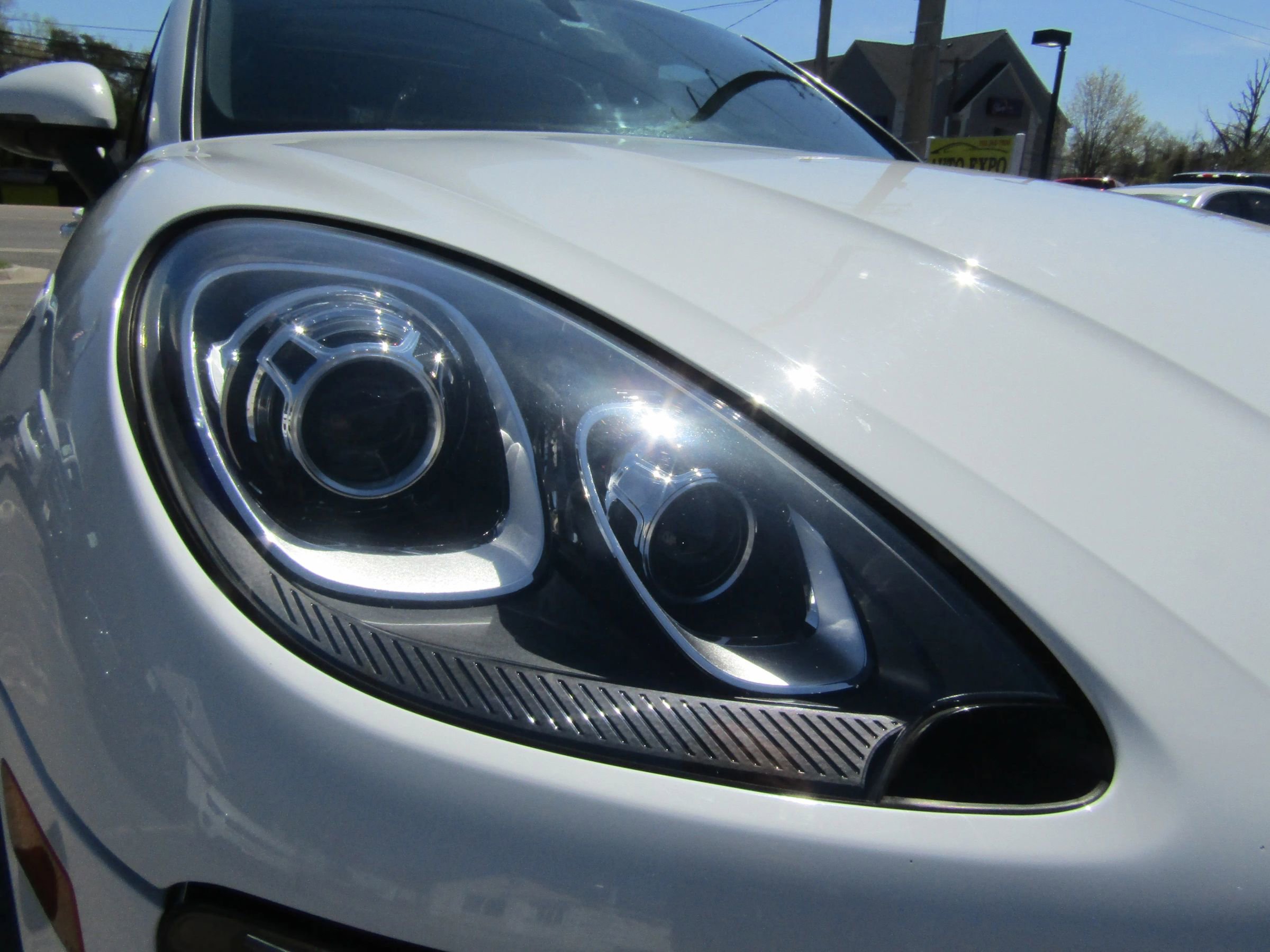 Used 2015 Porsche Macan S w/ Premium Package Plus image 9