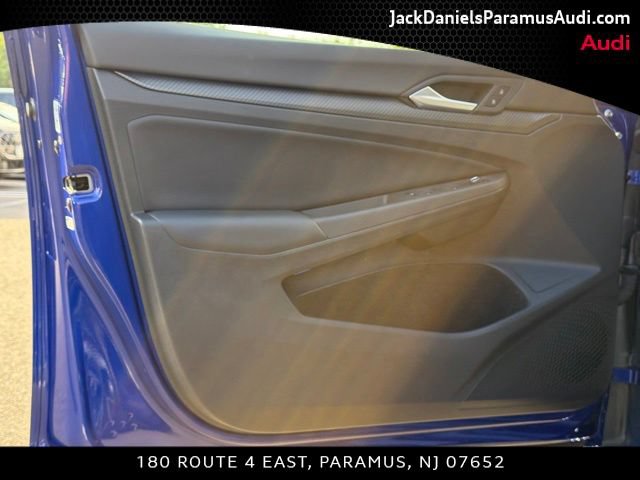 Used 2024 Volkswagen Golf R AWD/4WD image 12