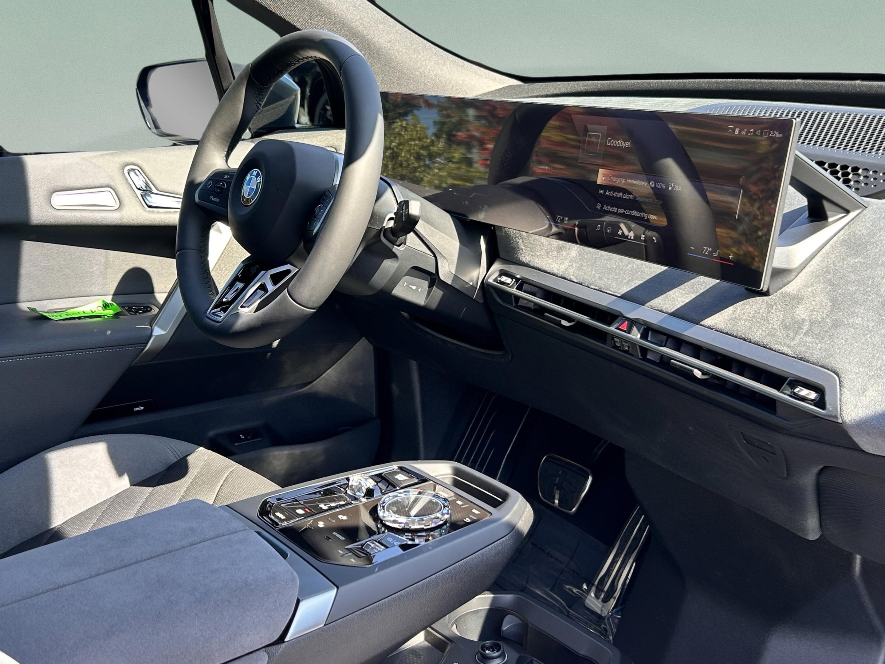 Used 2026 BMW iX xDrive60 w/ M Sport Package image 32