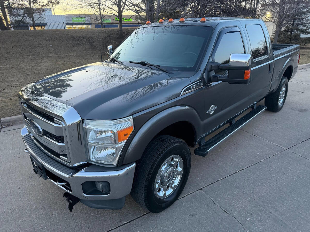 Used 2015 Ford F250 XLT w/ XLT Premium Package image 9