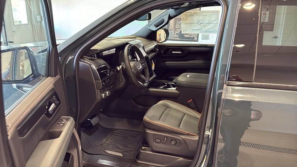New 2026 GMC Yukon XL AT4 w/ AT4 Preferred Package AWD/4WD image 23