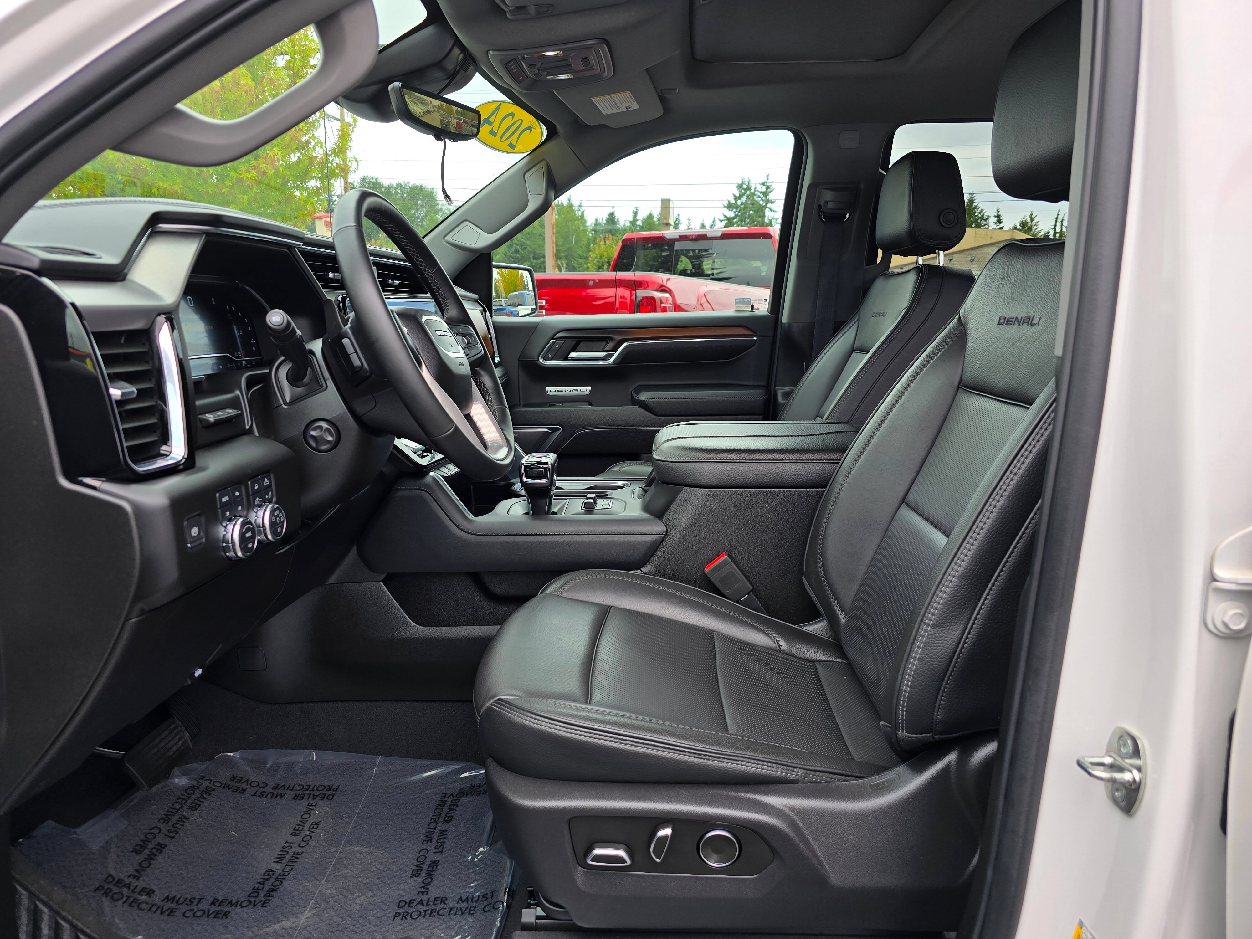 Used 2024 GMC Sierra 1500 Denali w/ Denali Reserve Package AWD/4WD image 18