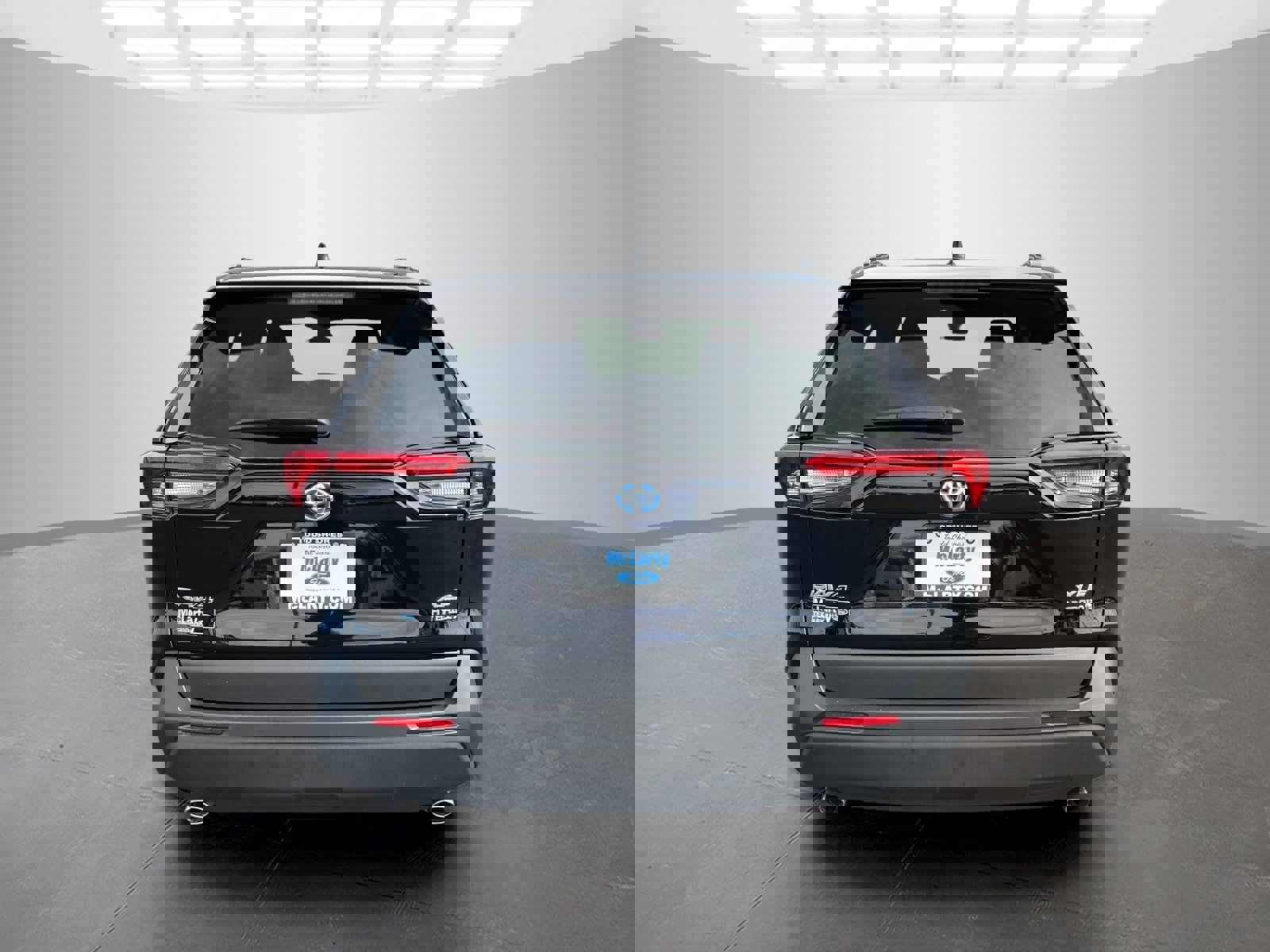 Used 2024 Toyota RAV4 XLE image 5