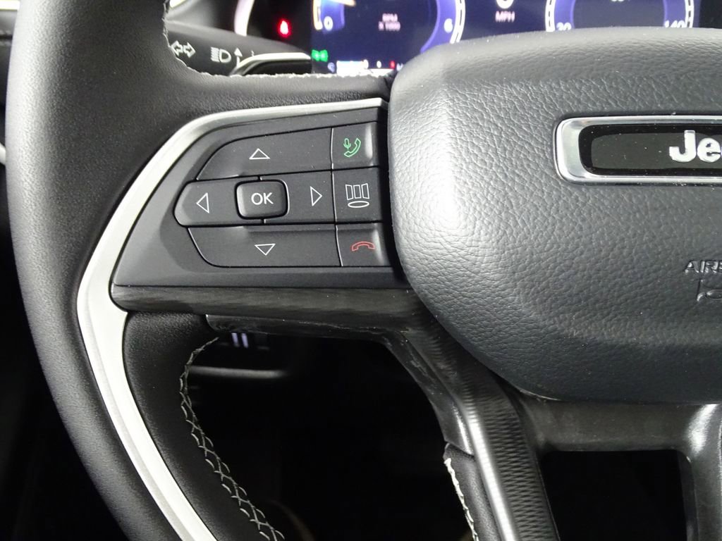 New 2025 Jeep Grand Cherokee L Laredo image 27