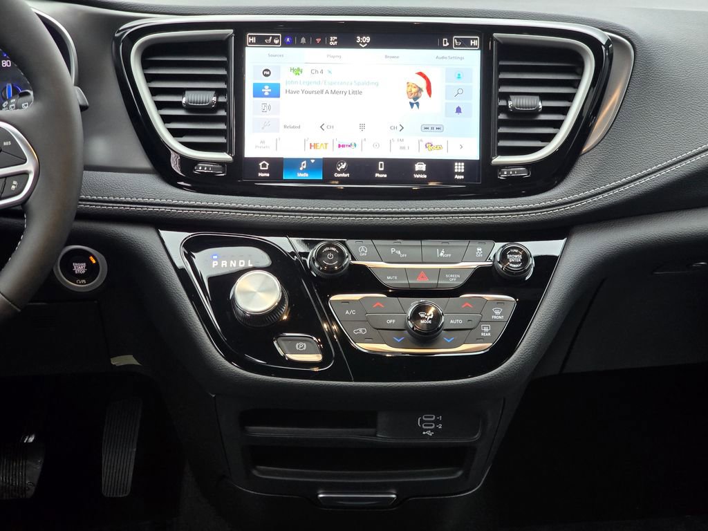 New 2026 Chrysler Pacifica Select image 28