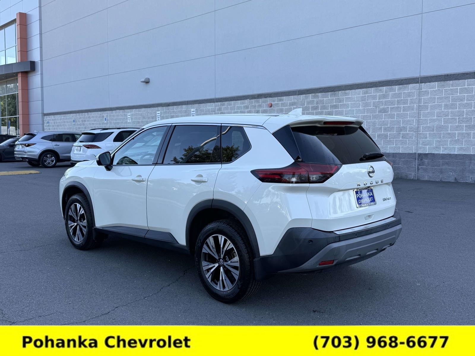 Used 2021 Nissan Rogue SV AWD/4WD image 4
