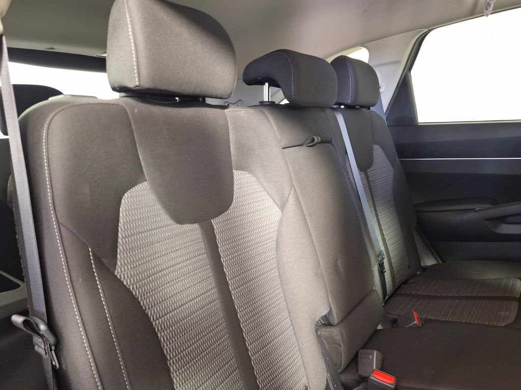 Used 2022 Kia Sorento LX FWD image 28