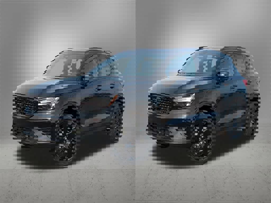 New 2026 Volvo XC40 B5 Ultra w/ Protection Package Premier