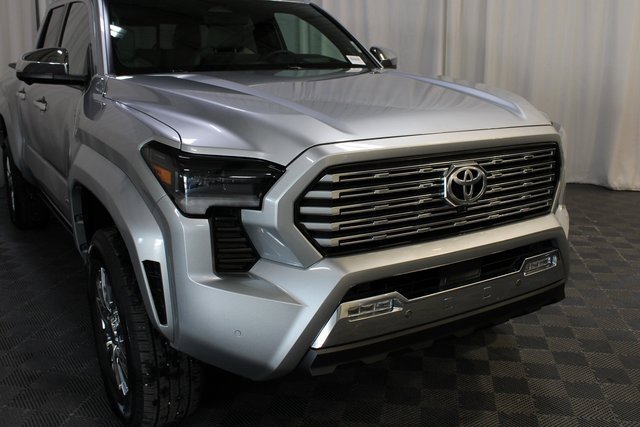 Used 2024 Toyota Tacoma Limited image 31