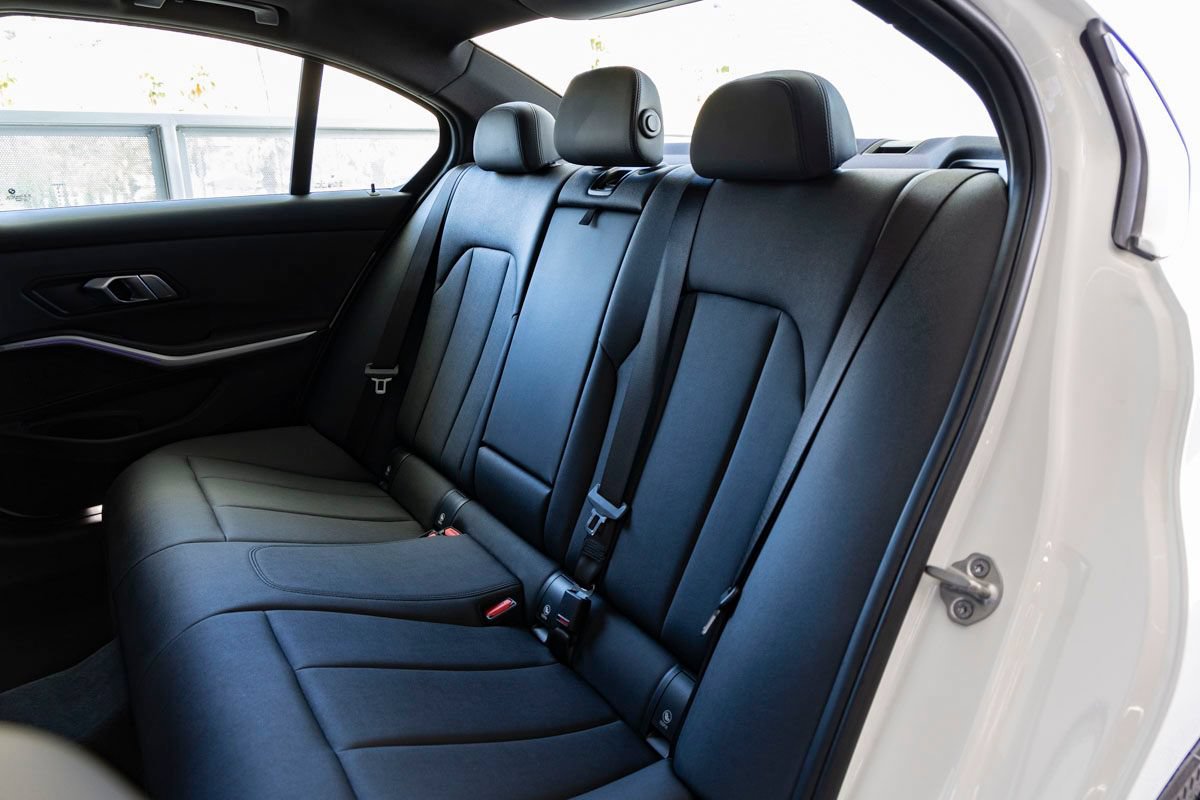 Used 2021 BMW 330e RWD image 22