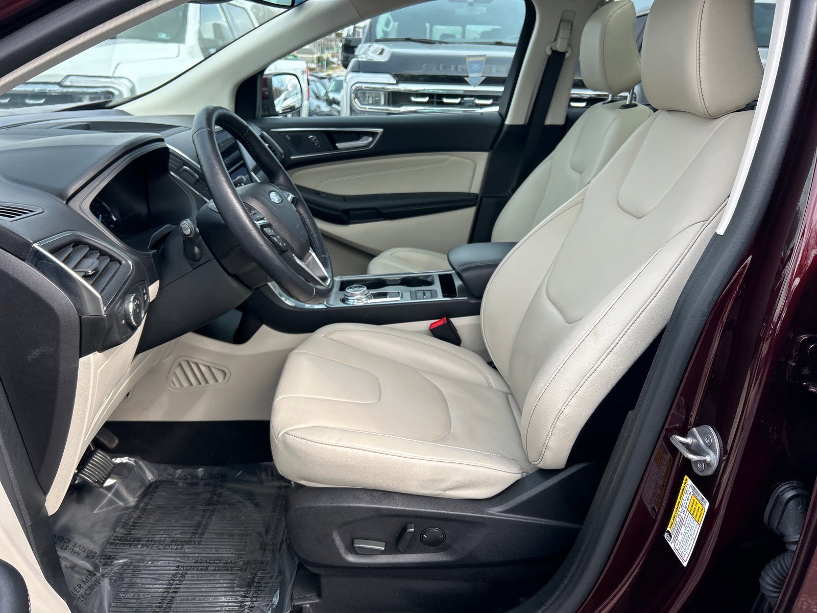 Certified 2022 Ford Edge Titanium AWD/4WD image 9