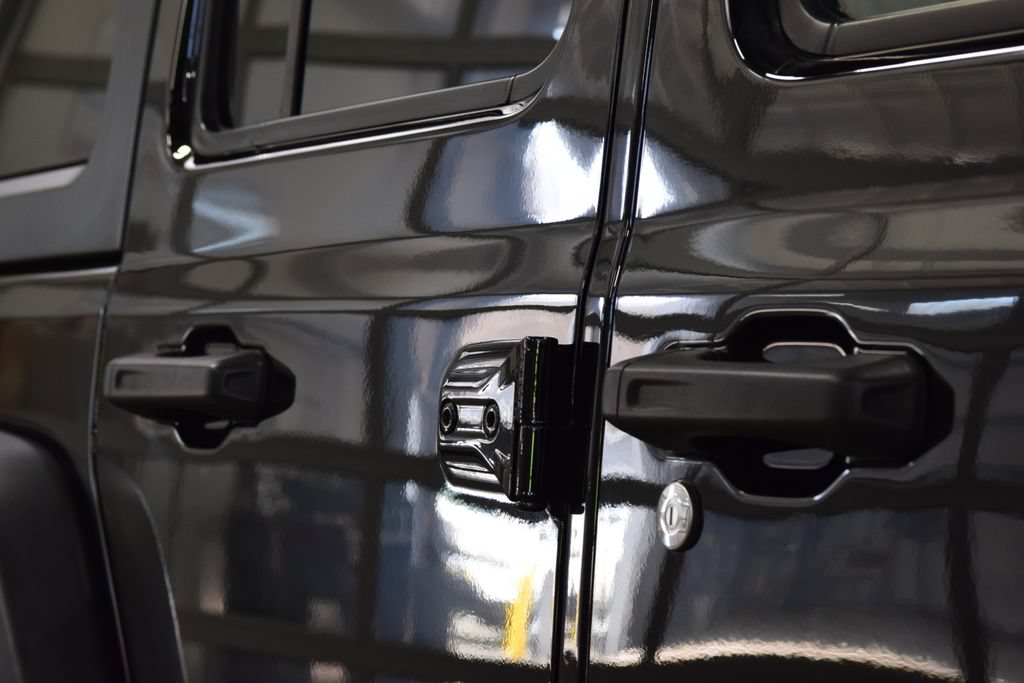 Used 2024 Jeep Wrangler Unlimited Sport AWD/4WD image 16