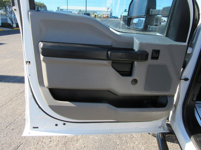 Used 2018 Ford F450 XL w/ XL Value Package image 32