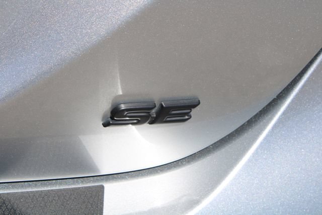 Used 2024 Toyota Camry SE FWD image 9