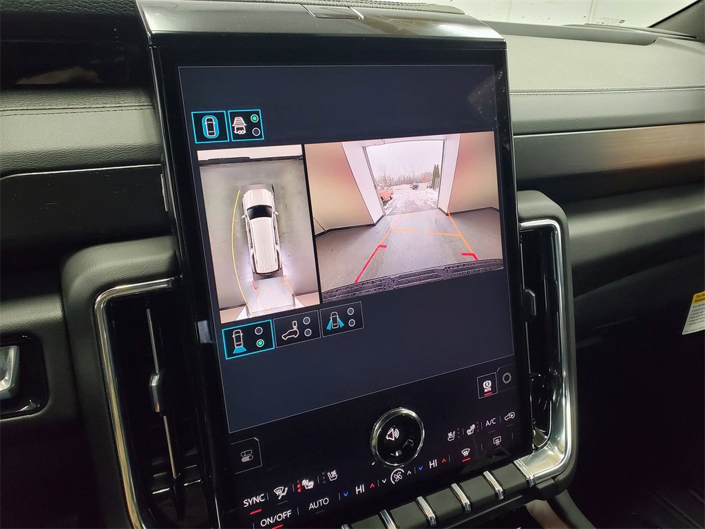 New 2026 GMC Yukon XL Denali w/ LPO, Floor Liner Package image 23