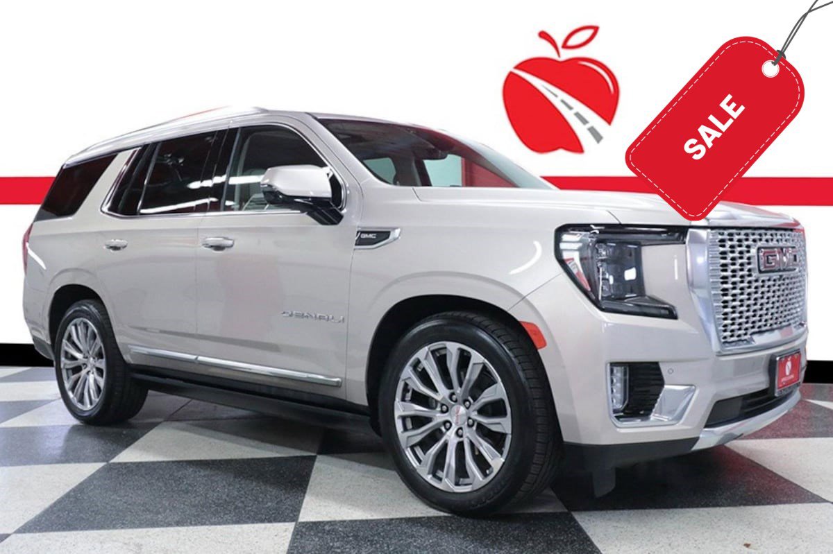 Used 2022 GMC Yukon Denali w/ Denali Premium Package image 1