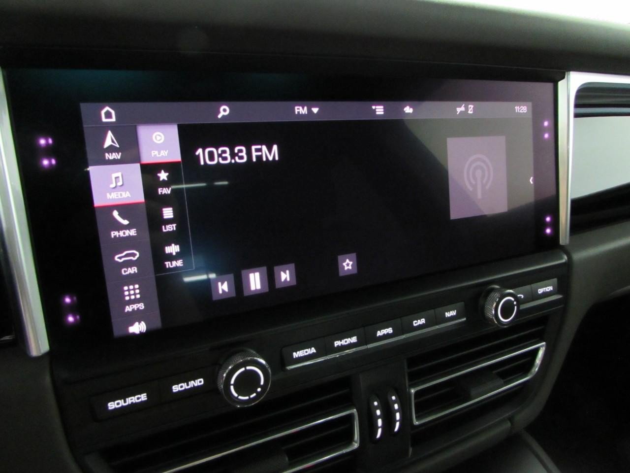 Used 2021 Porsche Macan S AWD/4WD image 29