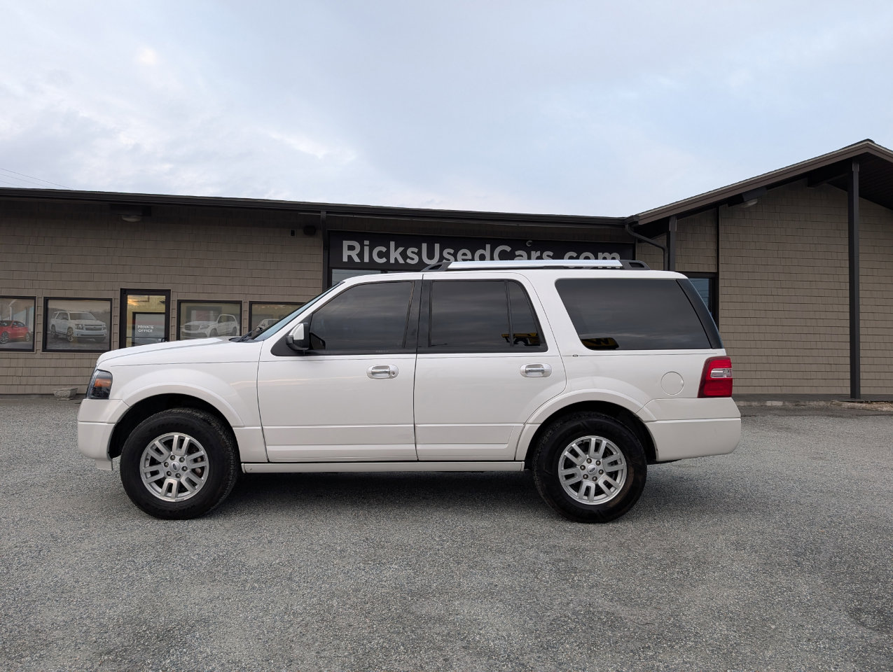 Used 2014 Ford Expedition Limited w/ Equipment Group 301A image 11