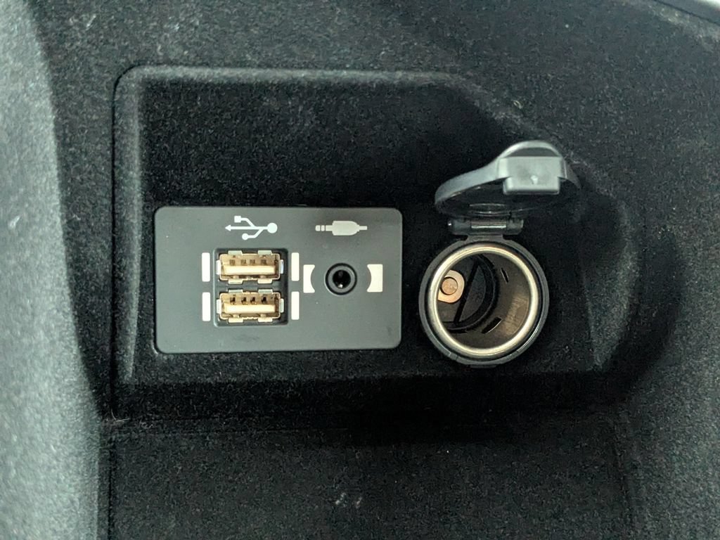 Used 2025 Lexus IS 350 F Sport w/ Accessory Package 2 RWD image 11