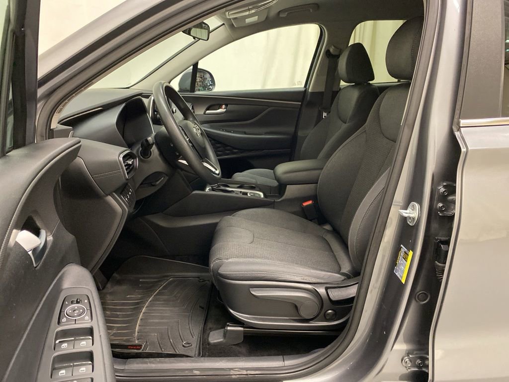 Used 2019 Hyundai Santa Fe SE image 14