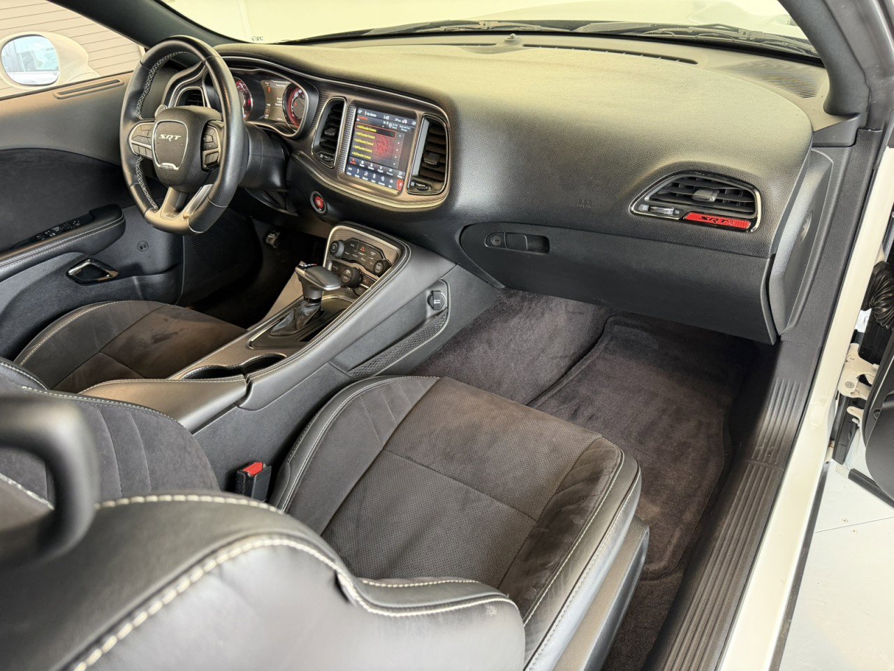 Used 2018 Dodge Challenger SRT Hellcat image 44