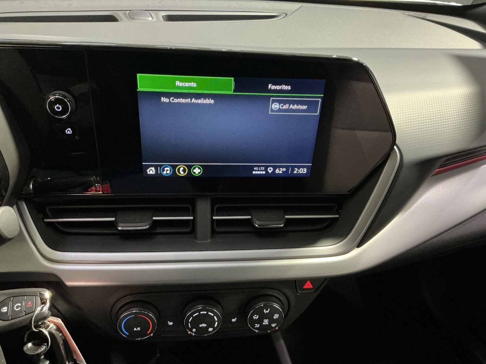 New 2026 Chevrolet Trax RS w/ Sunroof Package image 28