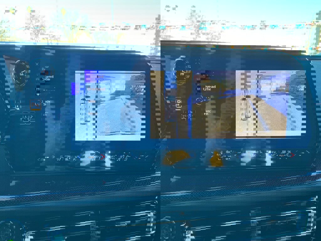 New 2026 Chevrolet Traverse RS w/ LPO, Floor Liner Package image 32