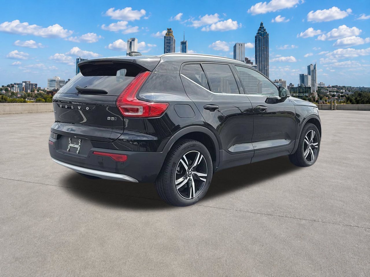 Used 2025 Volvo XC40 B5 Core AWD/4WD image 26