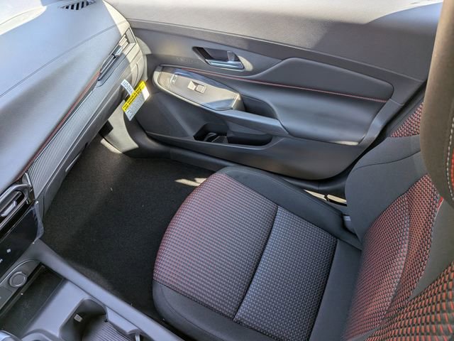 New 2026 Nissan Sentra SR w/ Floor Mat Package image 15
