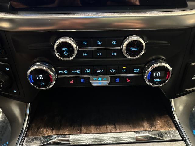 Used 2021 Ford F150 Lariat w/ Max Trailer Tow Package AWD/4WD image 12