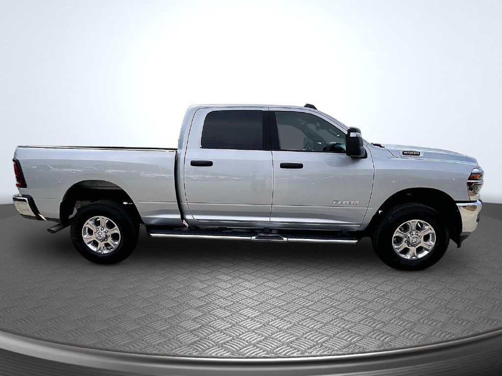 Used 2026 RAM 2500 Big Horn AWD/4WD image 4