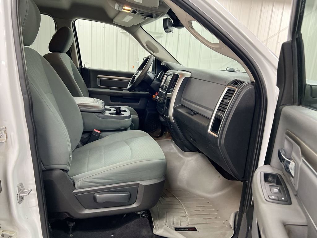 Used 2016 RAM 1500 Classic SLT AWD/4WD image 20