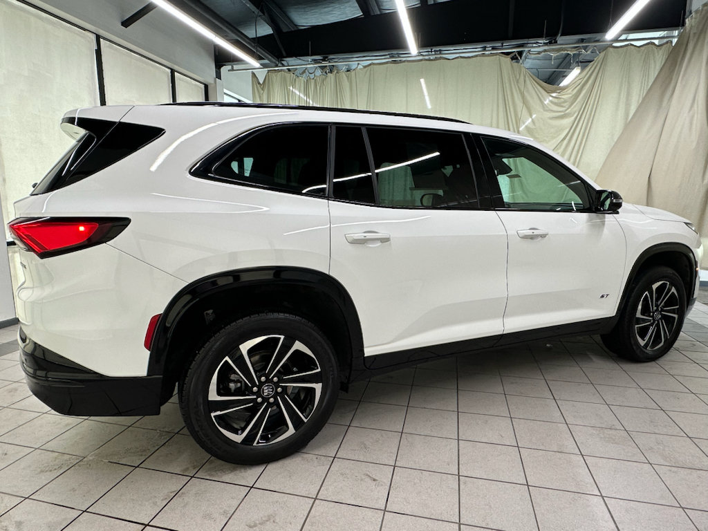 Certified 2026 Buick Enclave Sport Touring AWD/4WD image 3