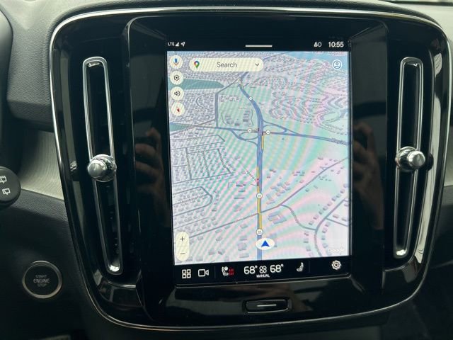 Certified 2025 Volvo XC40 B5 Core image 22