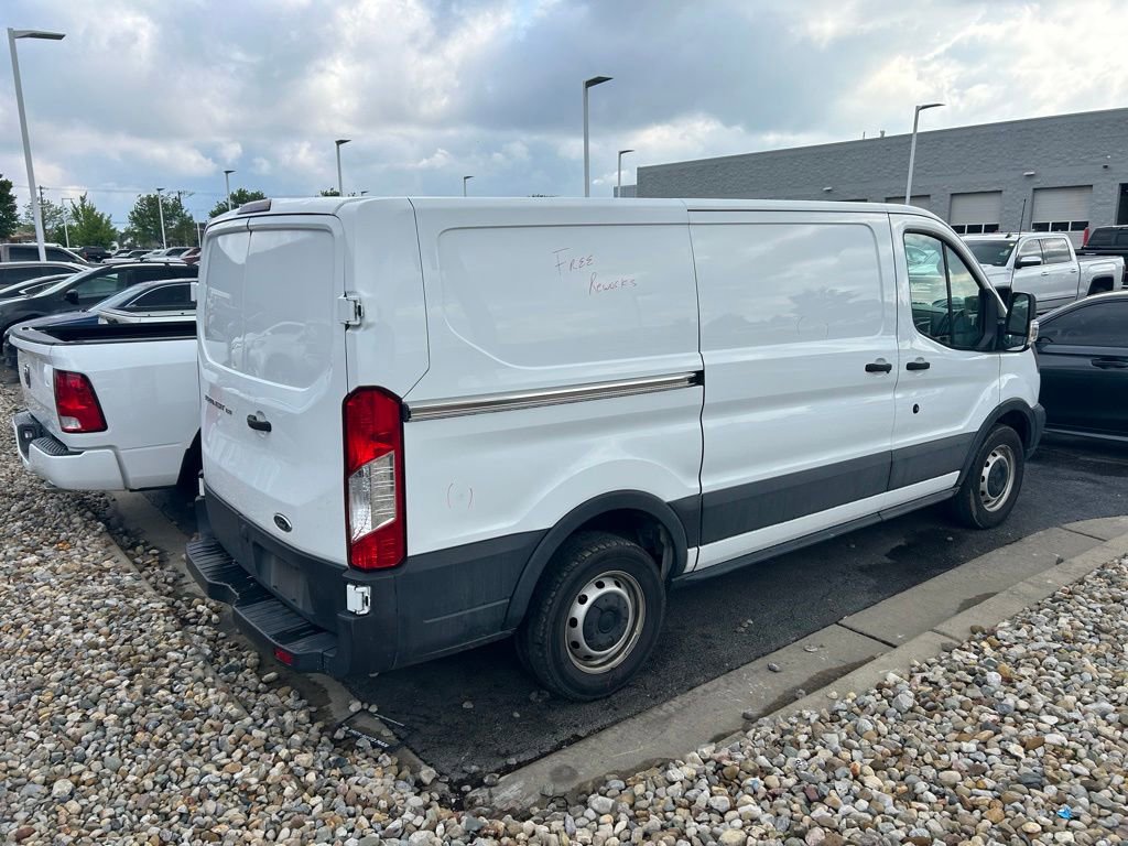 Used 2019 Ford Transit 150 130 Low Roof RWD image 4