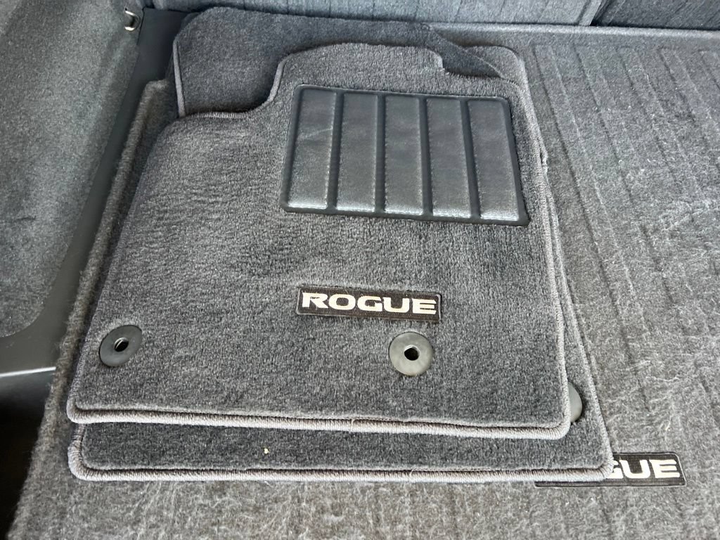 Certified 2023 Nissan Rogue SV AWD/4WD image 12